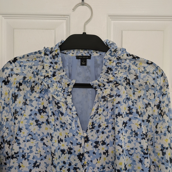 Floral Blue Women's Top - Picture 5 of 8